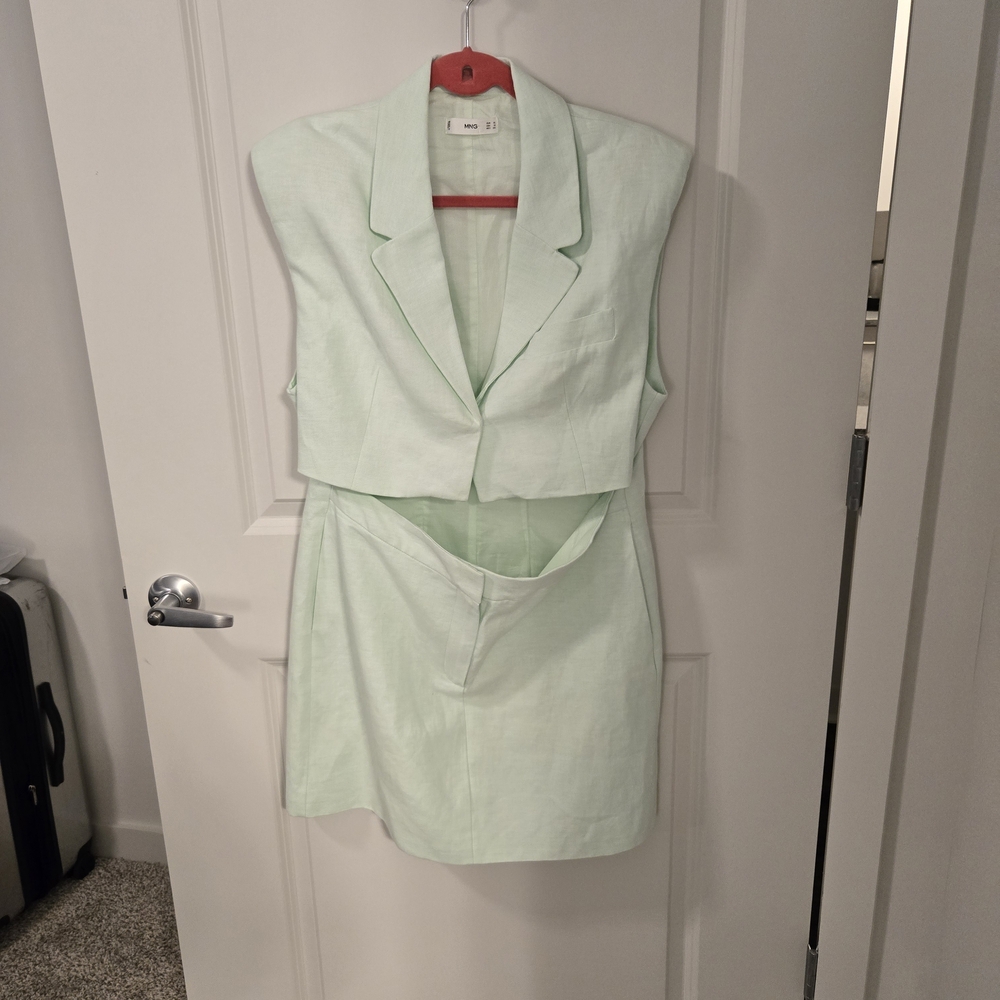 Ming Wang Light Green Mini Skirt